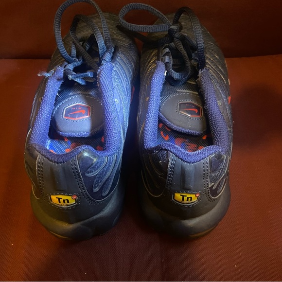 Nike Air Max Plus Size 5.5Y - Picture 7 of 14